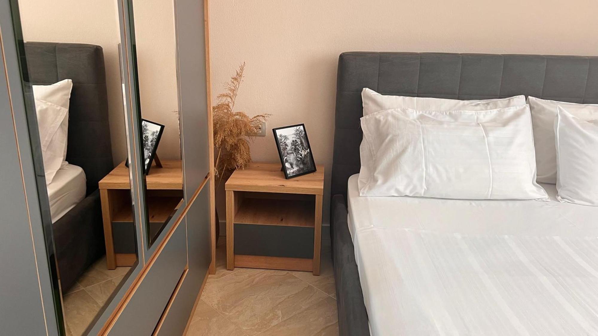 Sofi Condo-close To Port Of Appartement
