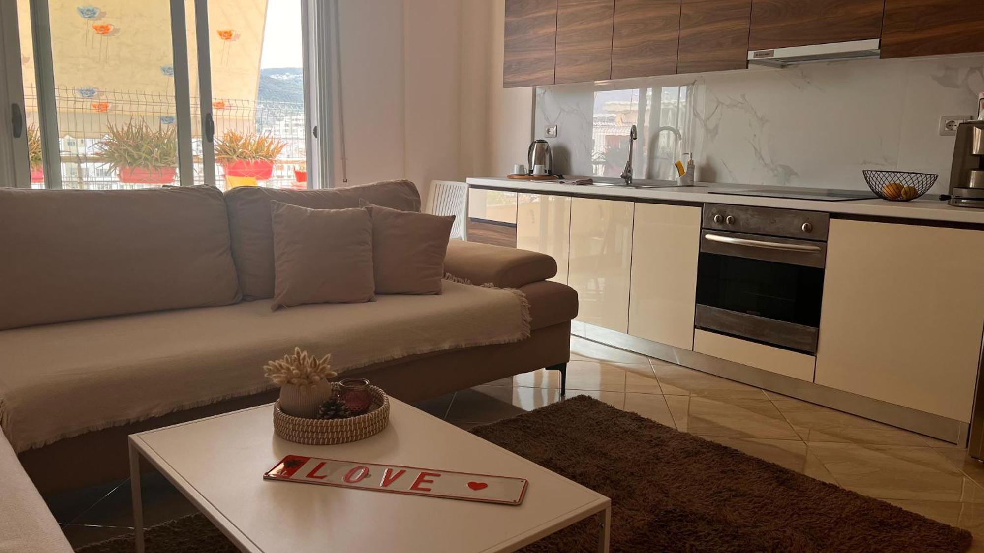 Sofi Condo-close To Port Of Appartement Vlorë