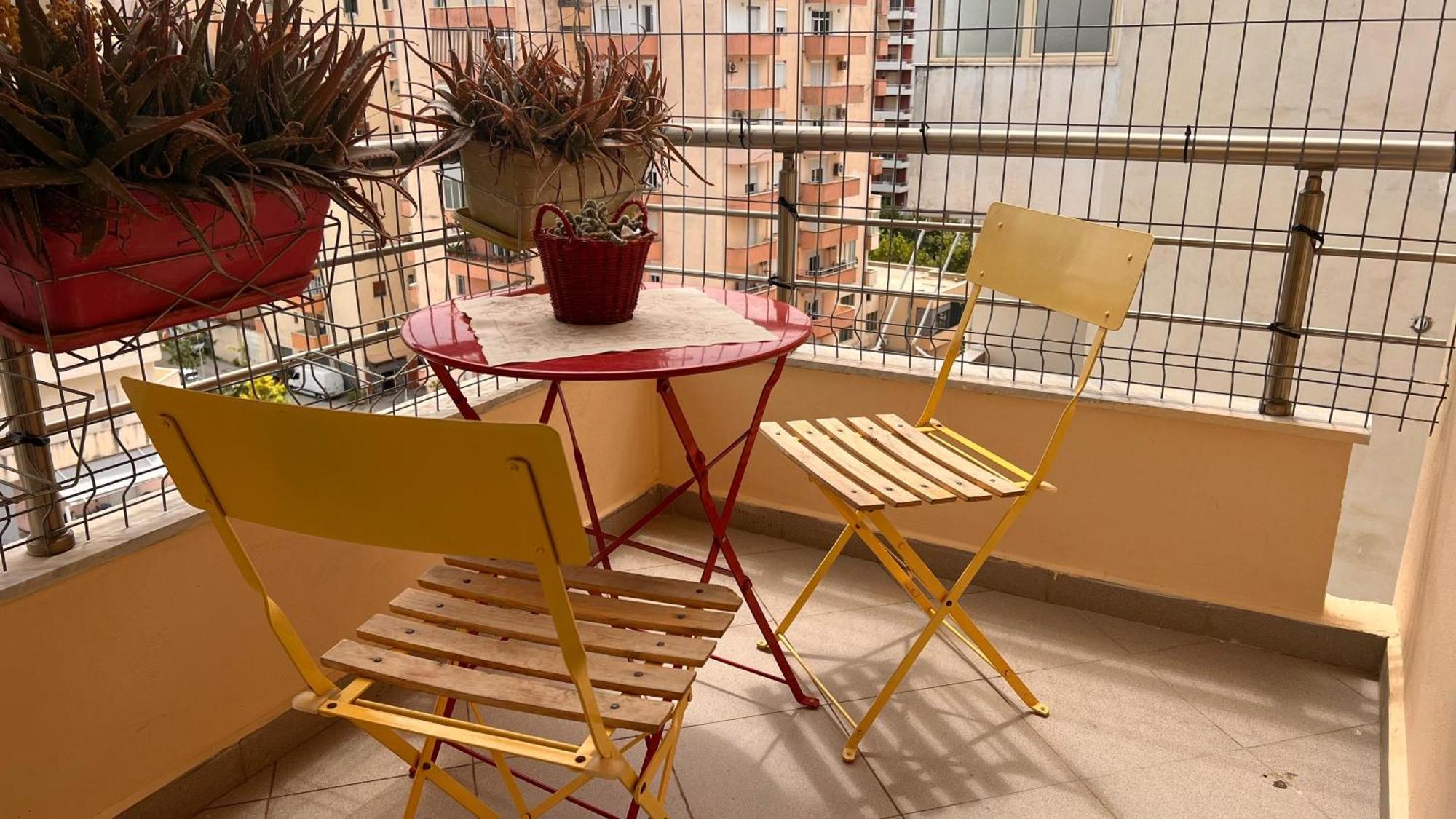 Sofi Condo-close To Port Of *