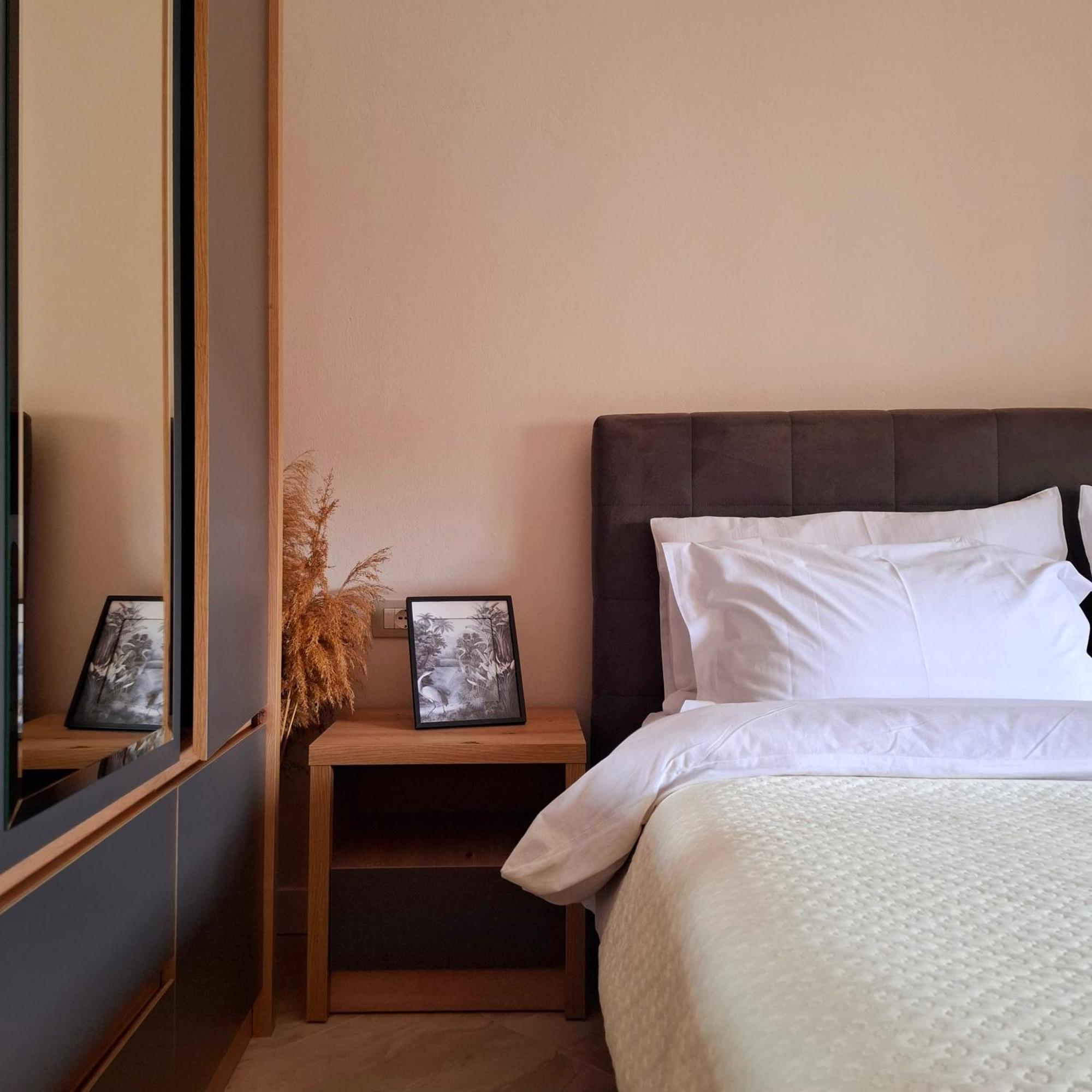 Sofi Condo-close To Port Of Vlorë